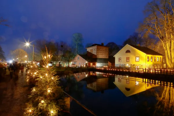 Huseby Bruk Julmarknad – 1 dag