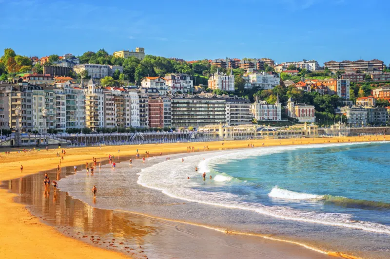 La Concha-stranden i San Sebastián, Spanien