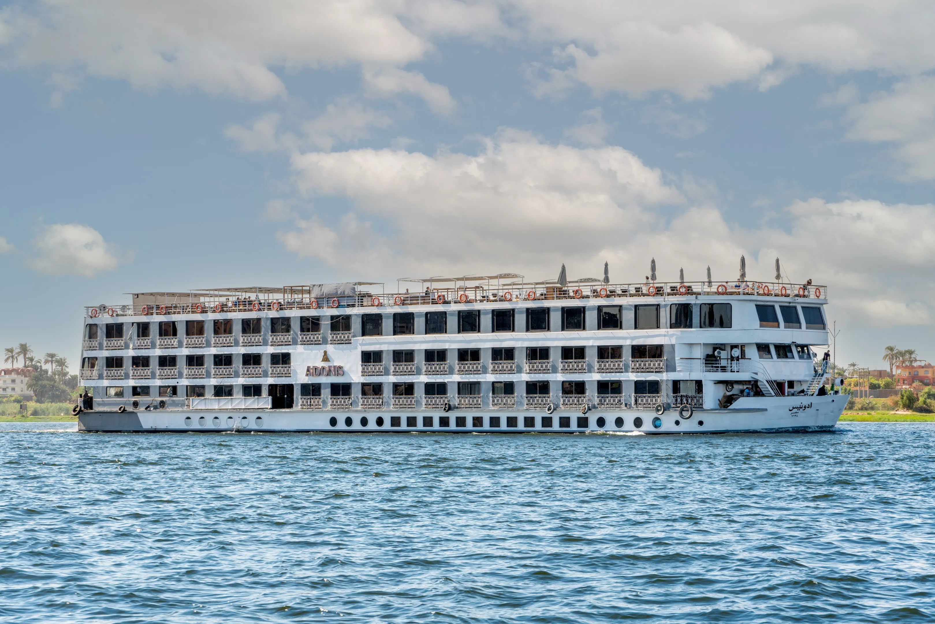 M/S Adonis