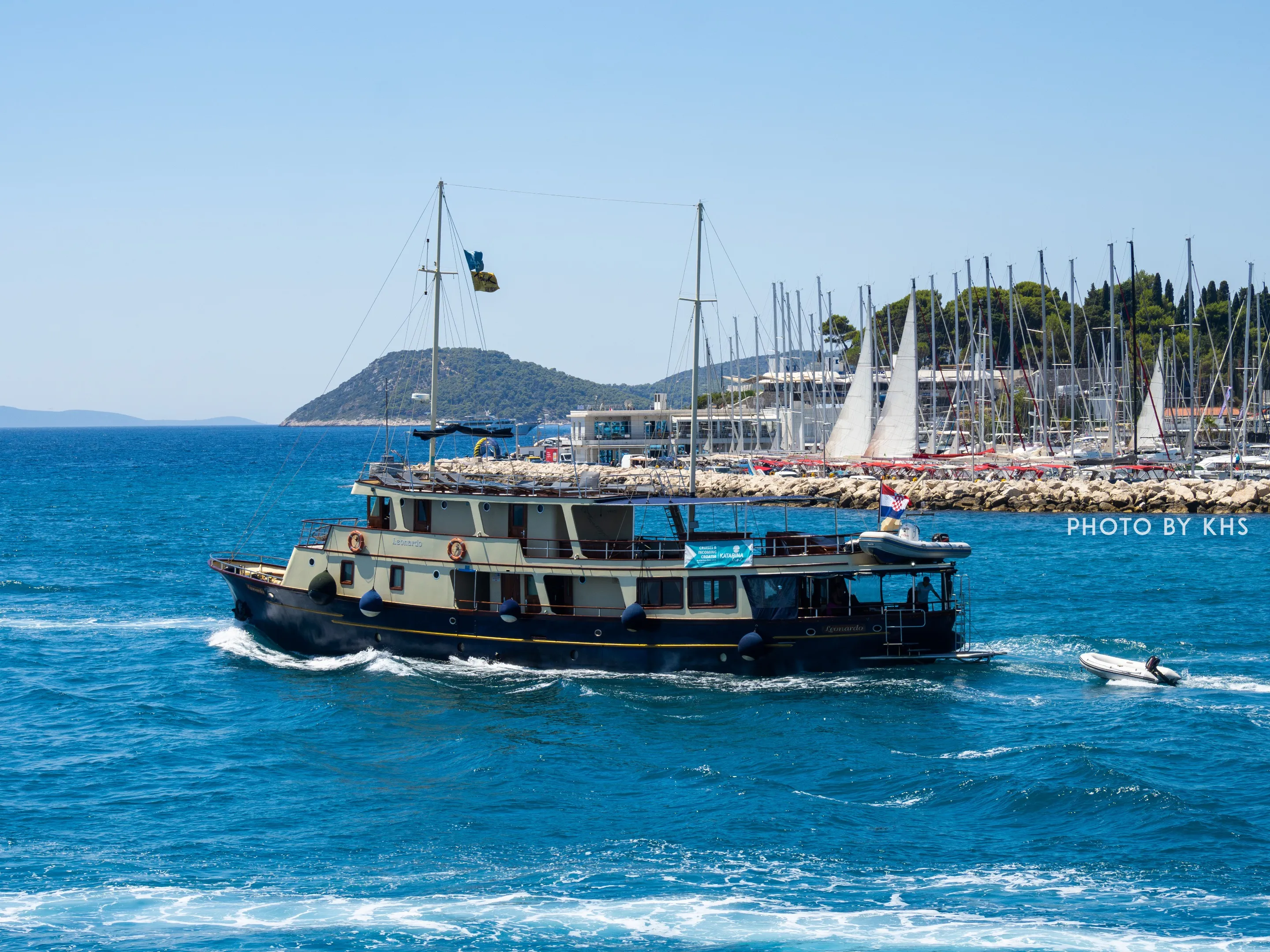 Leonardo MV Katarina Line