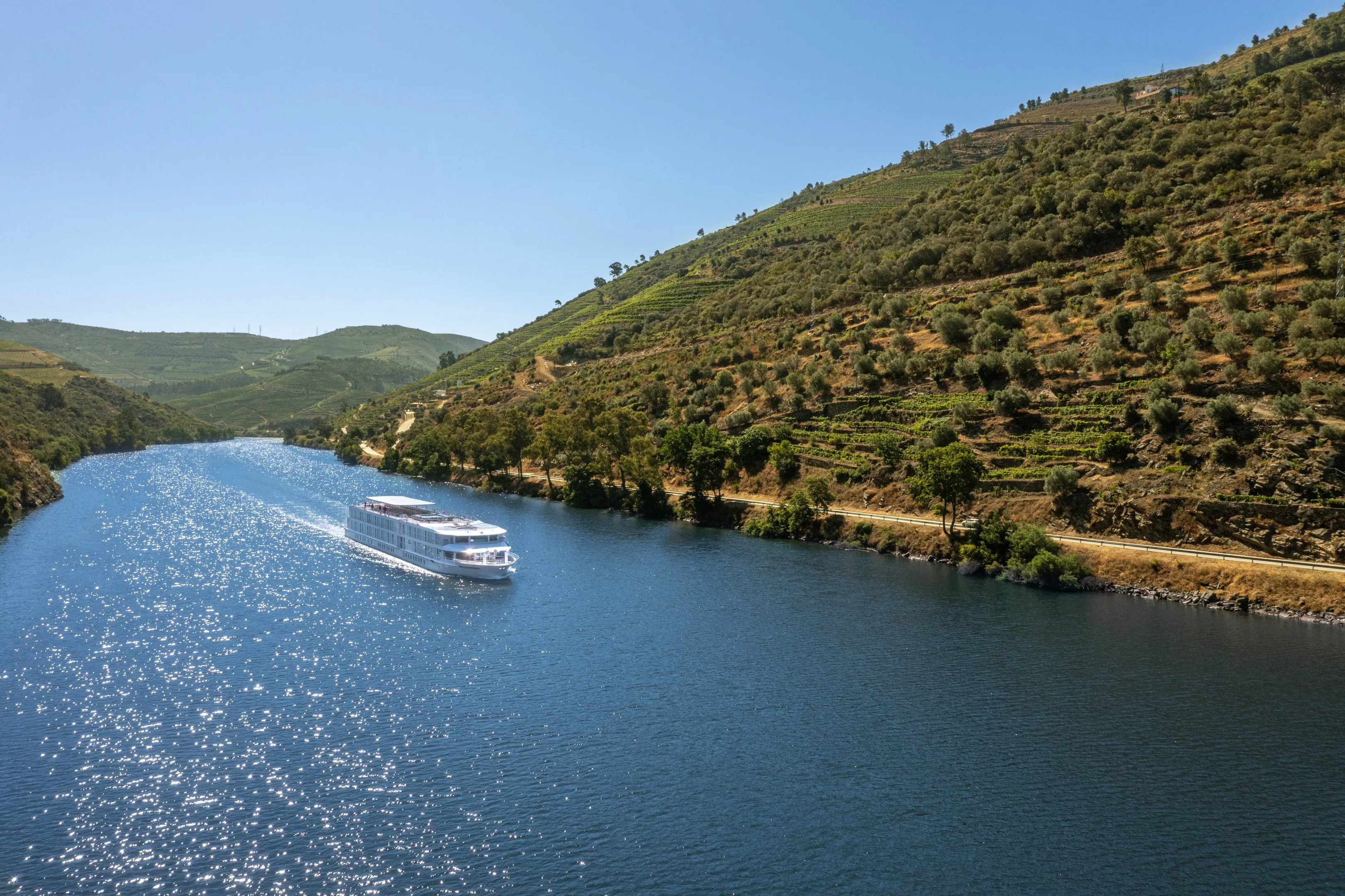 Amalia Rodrigues by Croisi