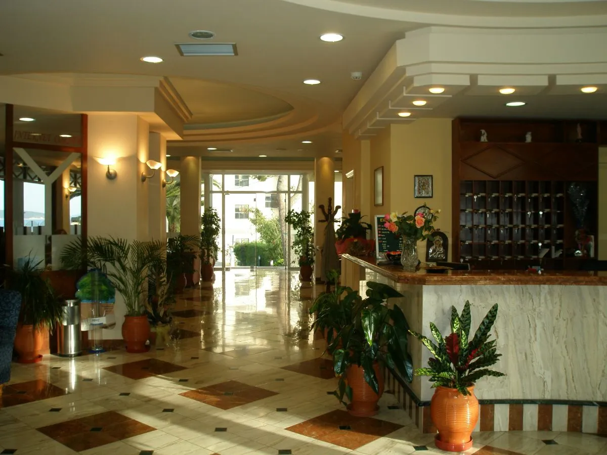 Rolfs Flyg & Bussresor AB