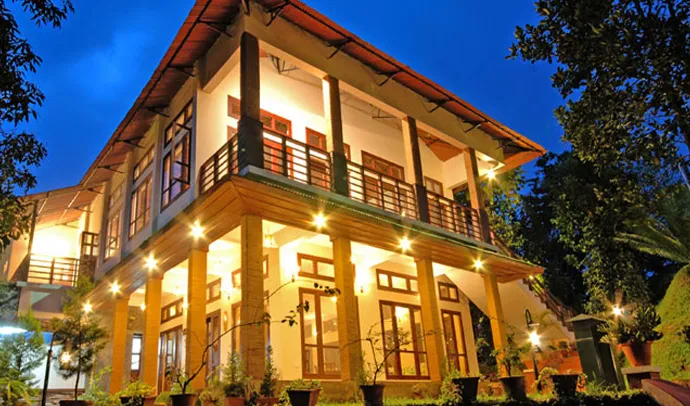 Rolfs Flyg & Bussresor AB