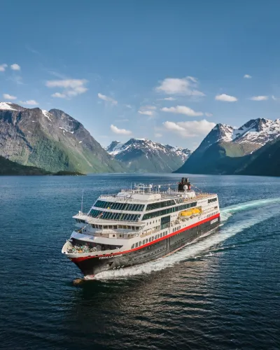 Hurtigruten Signatur Svalbardlinjen