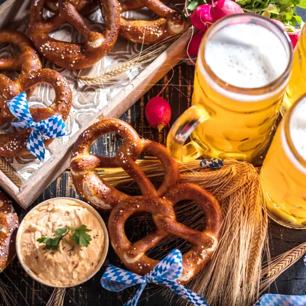 10 världsunika högtider från sommar till höst